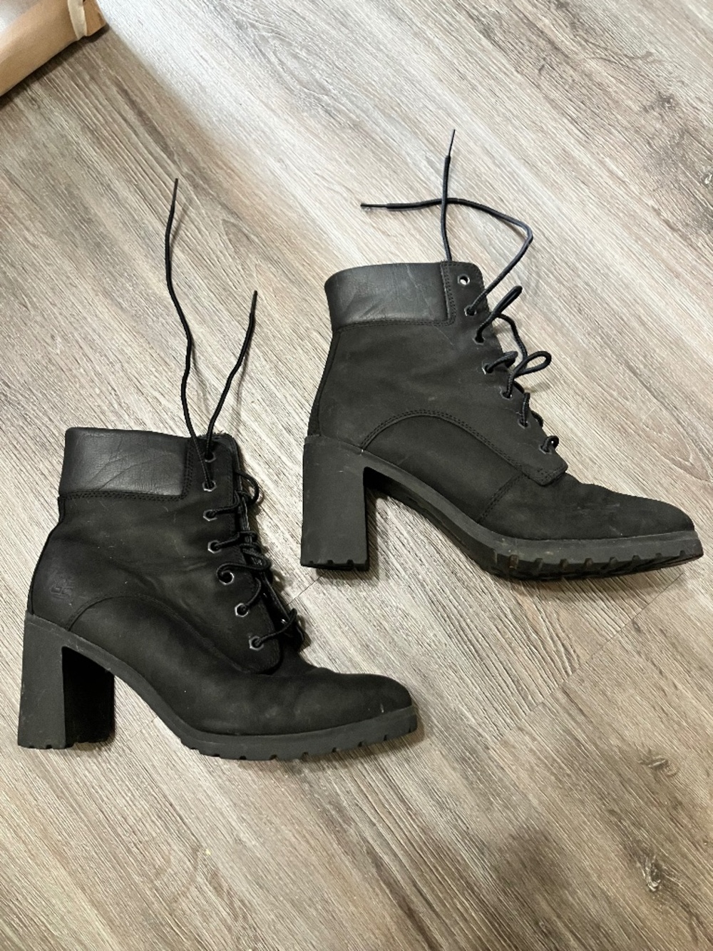 Timberland Allington Heeled Boots Womens 8 Black Nubuck Leather Lace Up Lug A1JV